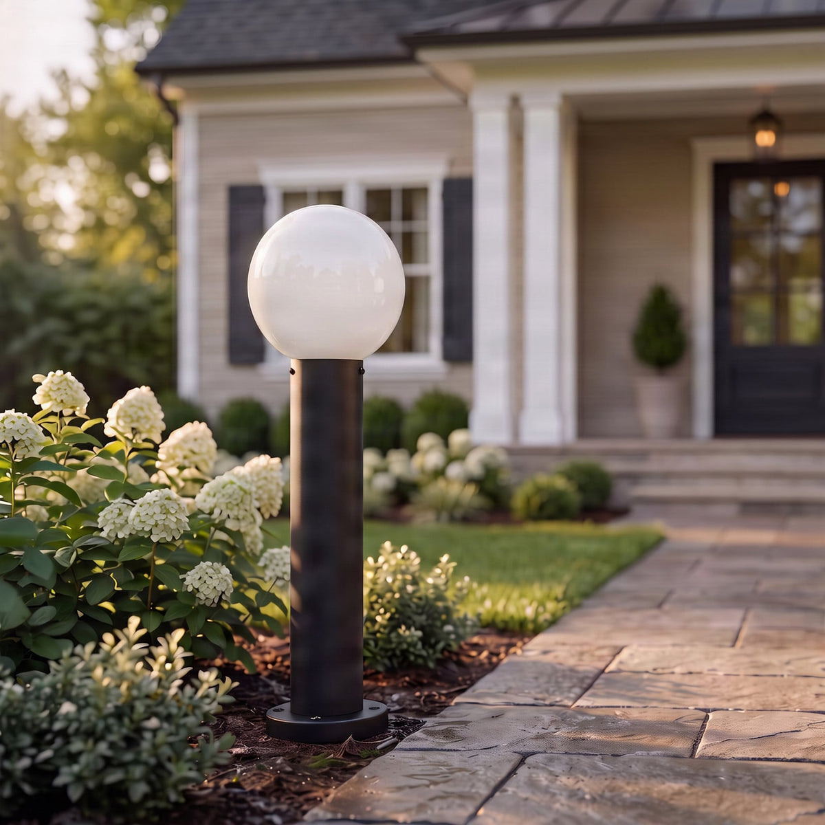 Lucande Dangan pillar light