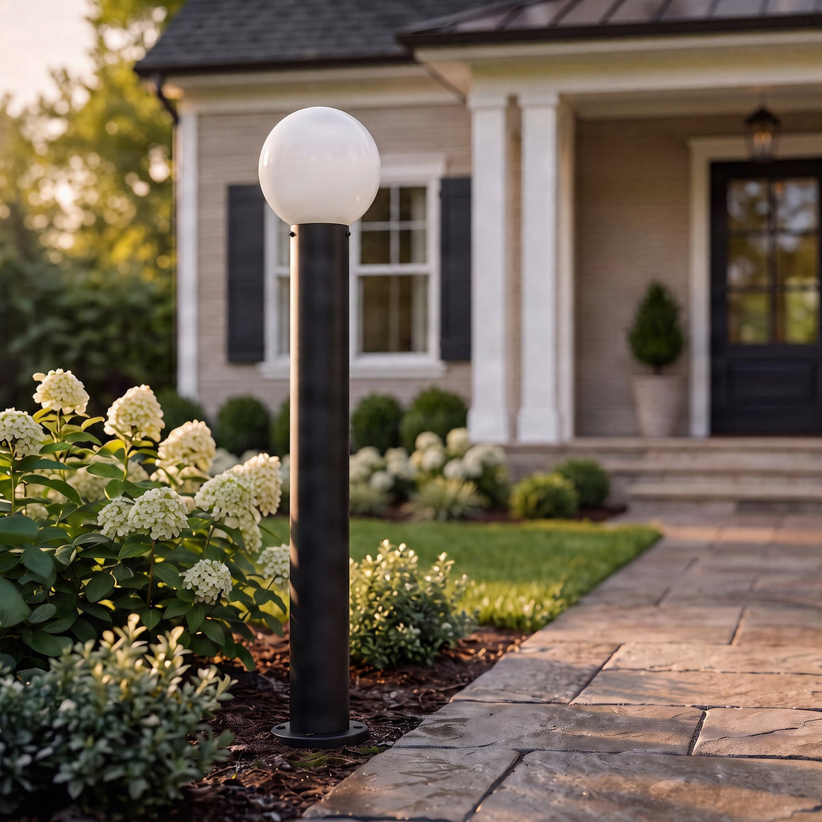 Lucande Dangan Path Light, black and white, height 35.4 in, glass