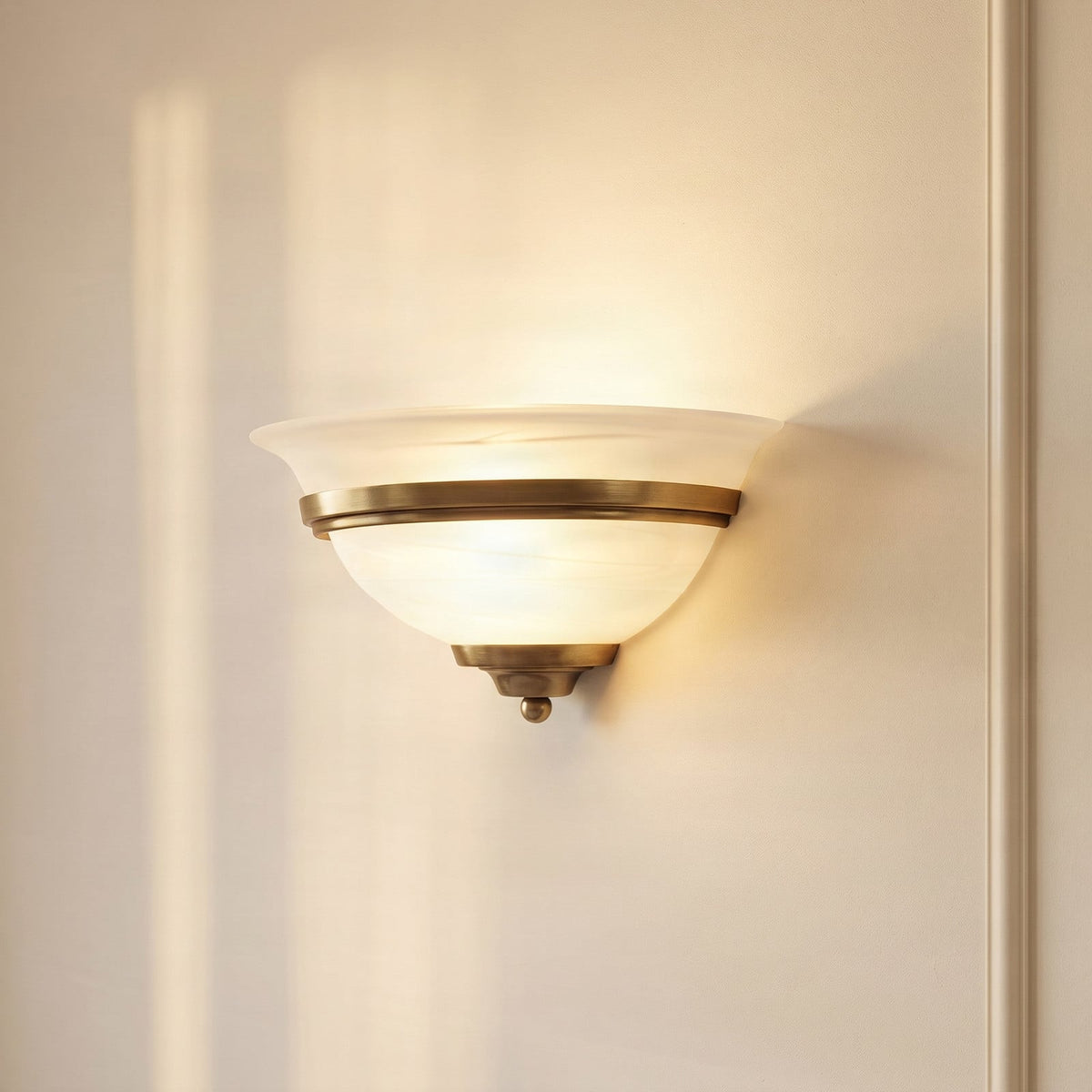 Lucande Irimia wall light, 12.2 inches, antique brass, glass