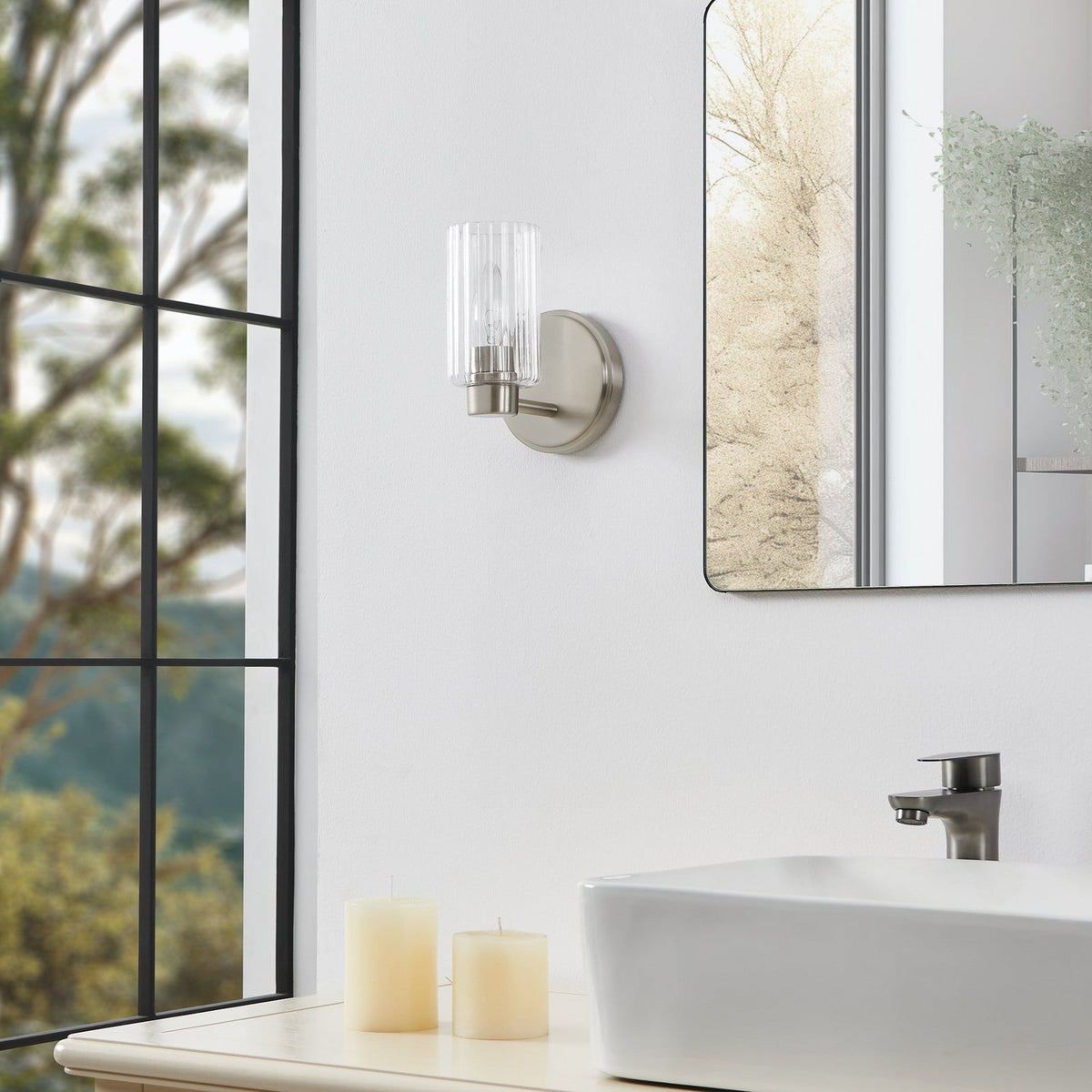 Thesis Bedminster bathroom wall lamp