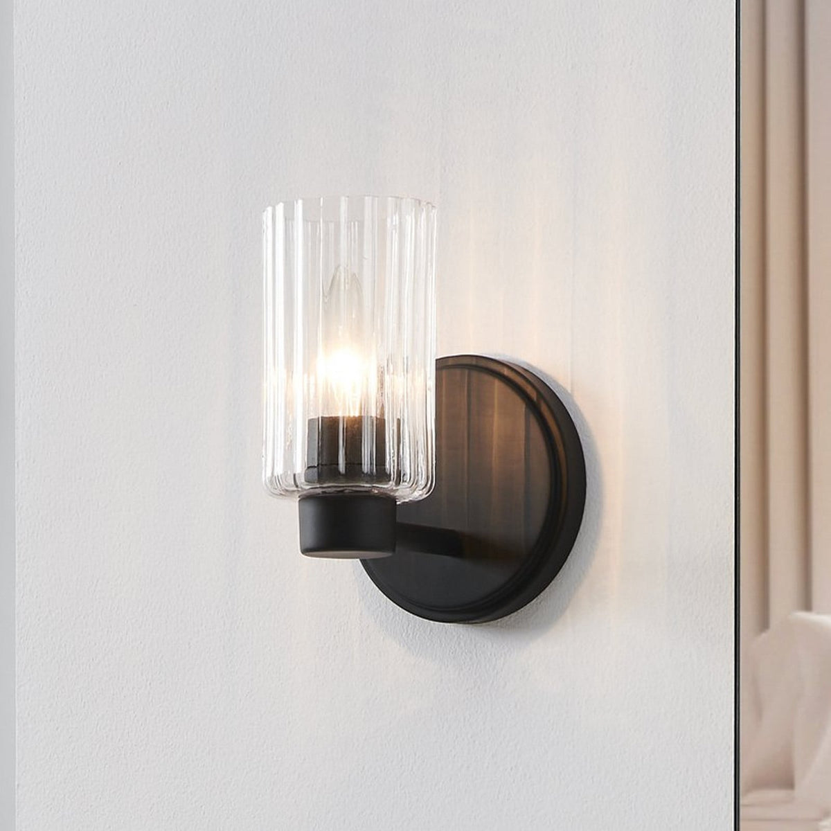Thesis Bedminster bathroom wall lamp, black, 1-bulb, 5-inch, metal