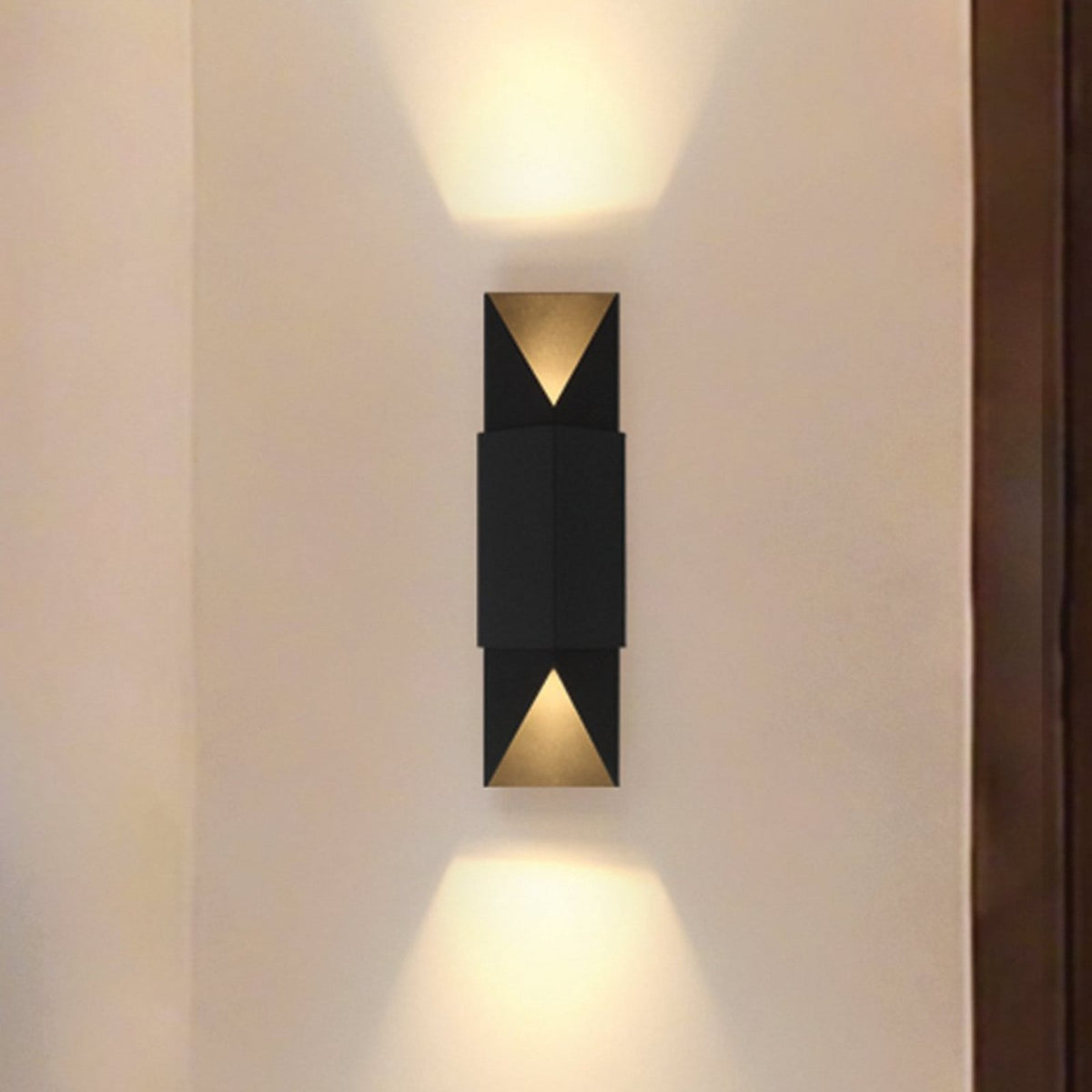 Thesis Brera outdoor wall light, 20 in, black, metal, GU10