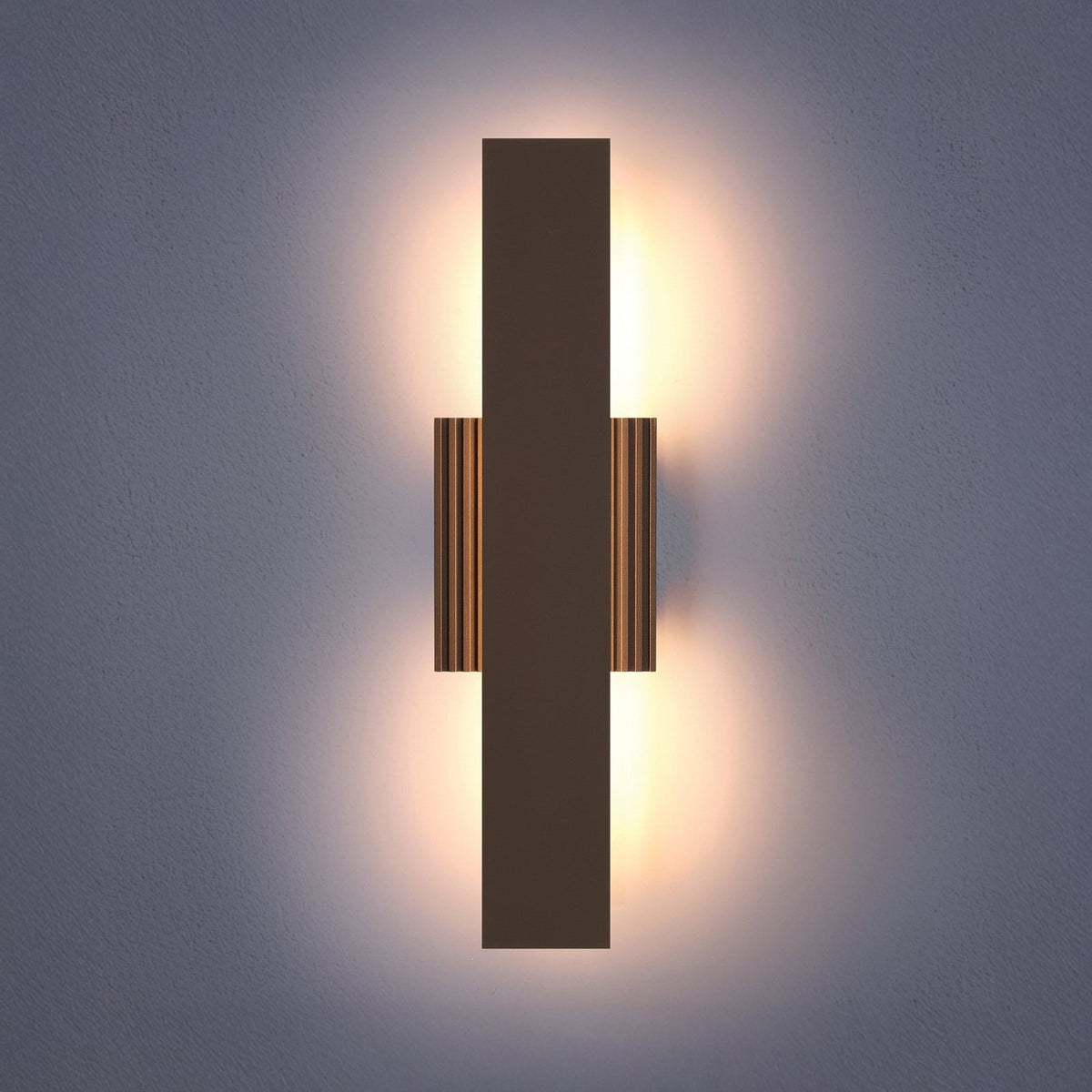 Thesis Jacks LED outdoor wall light, bronze-coloured, 22 in, CCT