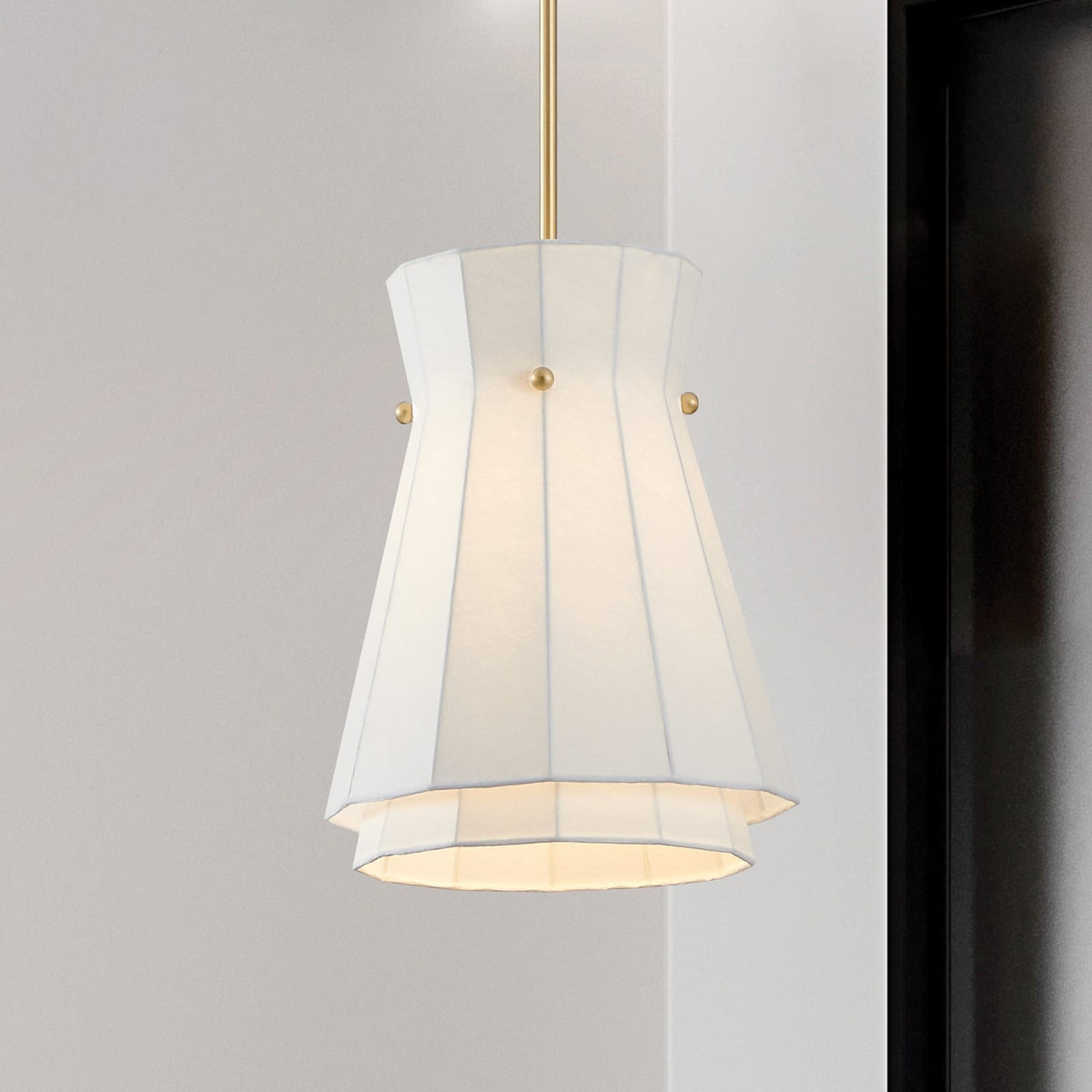 Thesis Bryony pendant light