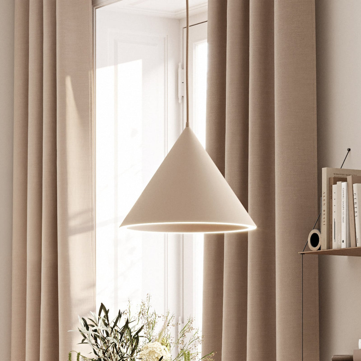 Woud Annular LED hanging light, white, Ø 12.6 in, metal