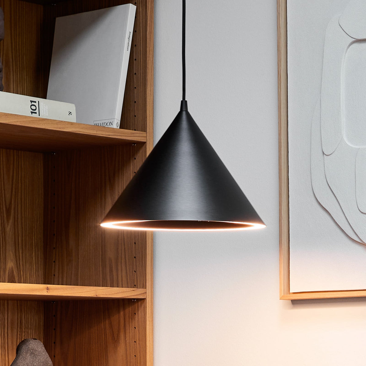 Woud Annular LED hanging light