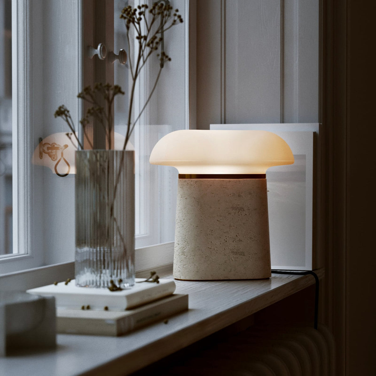 Woud Nova table lamp