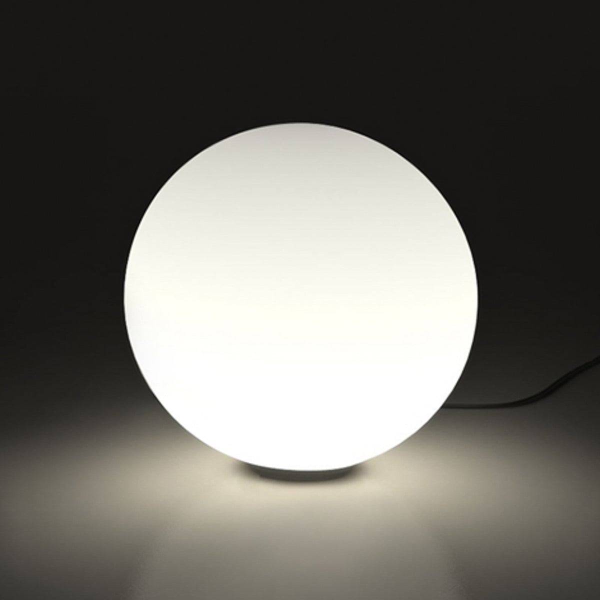 Artemide Dioscuri table lamp, white, 13 3/4 in, glass, E26 dimmable