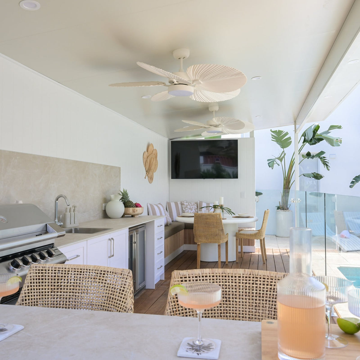 Bali ceiling fan with light, white, Ø 51.96 in, DC, quiet