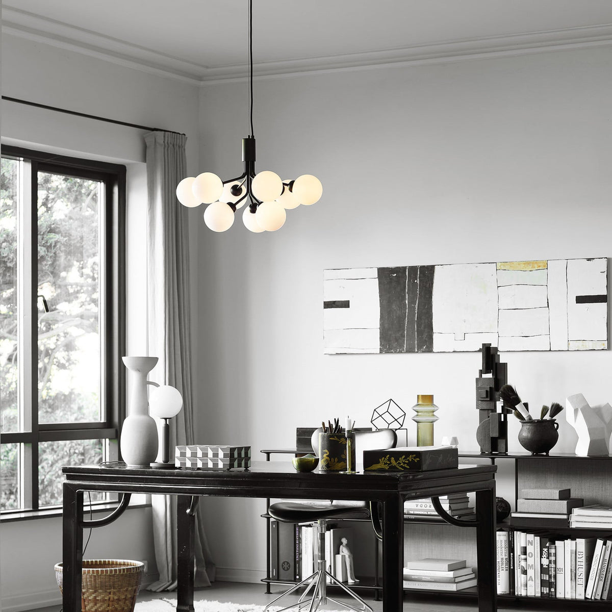 Nuura Apiales 9 pendant light, satin black/opal, Ø 23.4 in