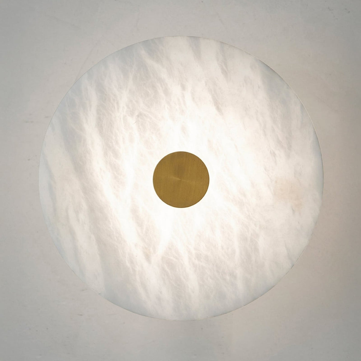 OSTEN LED wall lamp, white/brass, Jade, Ø 9.8 in, CCT, dimmable
