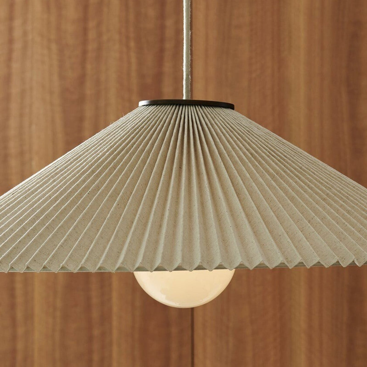 Amore pendant light, beige, Ø 25.6 in, fabric, E26