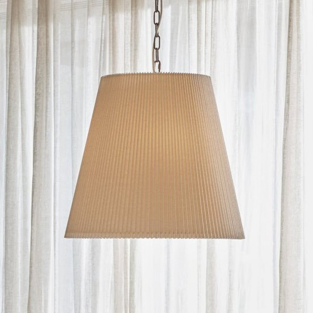Amici pendant light, beige, Ø 23.6 in, fabric, E26