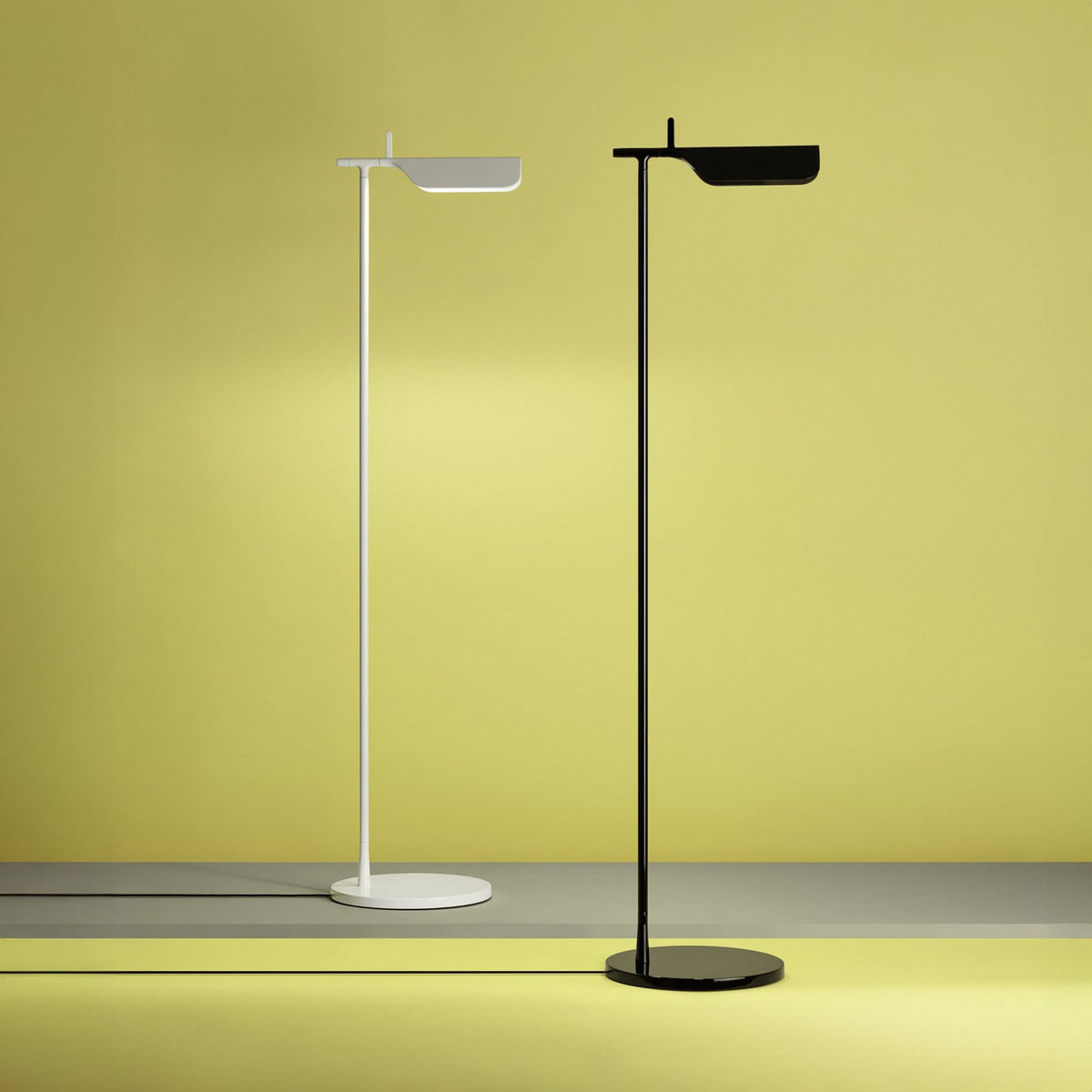 FLOS Tab F LED floor lamp, white, aluminium, 2,700 K
