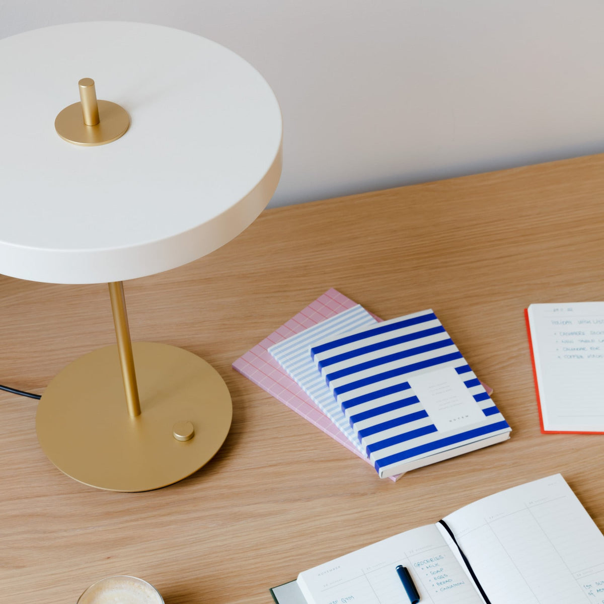 UMAGE Asteria LED table lamp