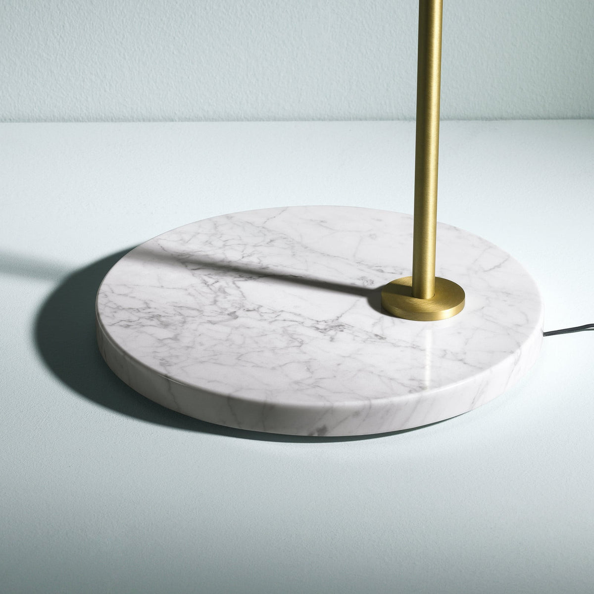 FLOS Captain Flint LED floor lamp, brass, steel, 2,700 K