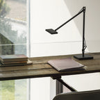 FLOS Kelvin LED table lamp, black, aluminium, 3000 K