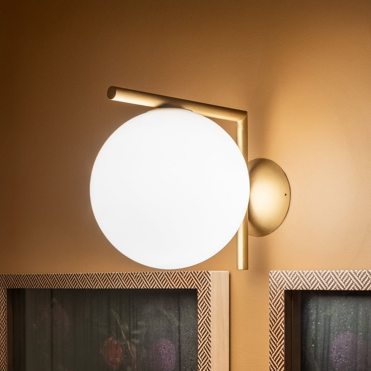 FLOS Ic C/W1 wall light, brass/white, glass, steel, G9